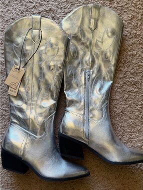 Madden NYC Silver Metallic Boots with Side Zip